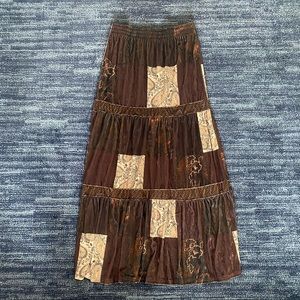 ❗️SOLD❗️Brown patterned floor length skirt